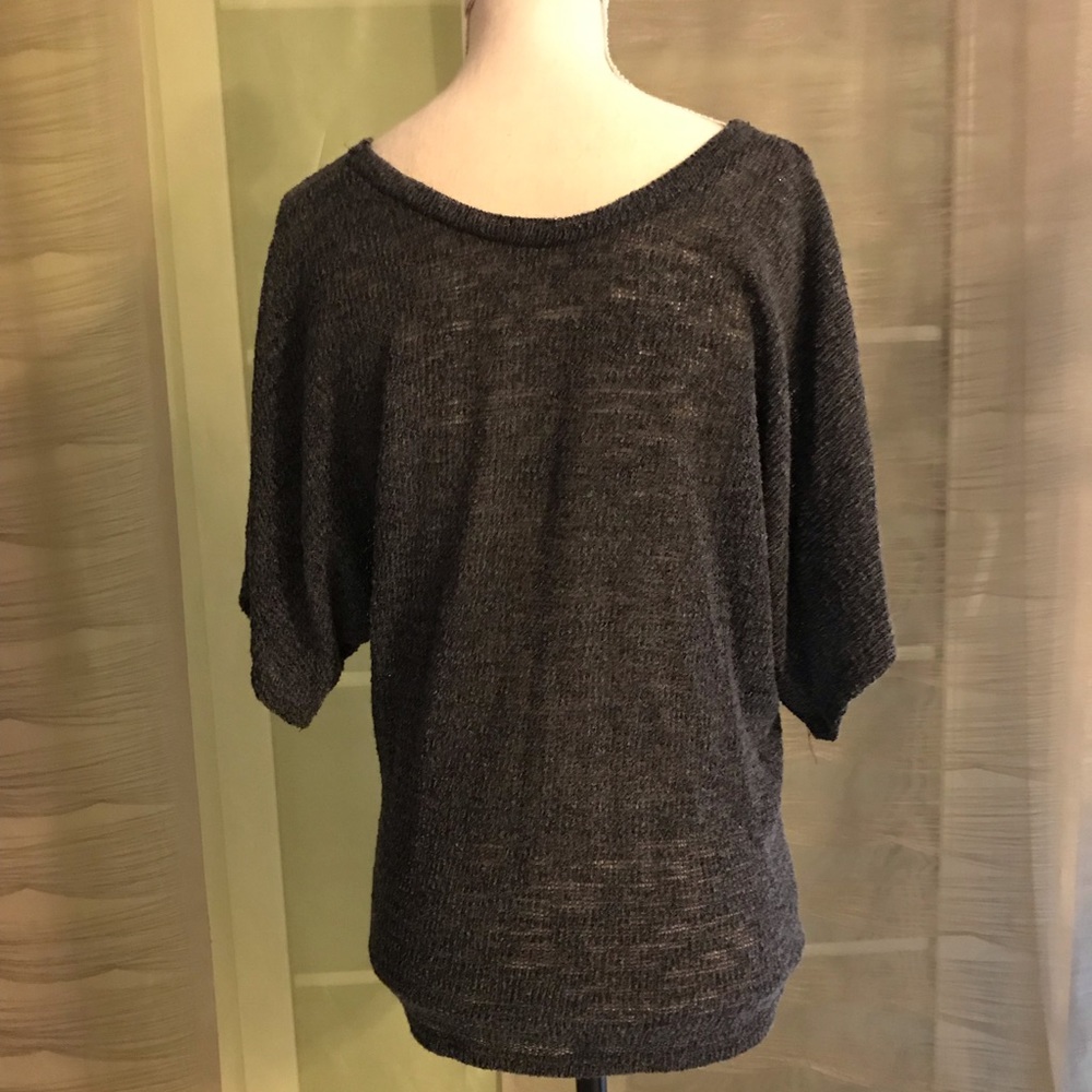 Grey reversible top